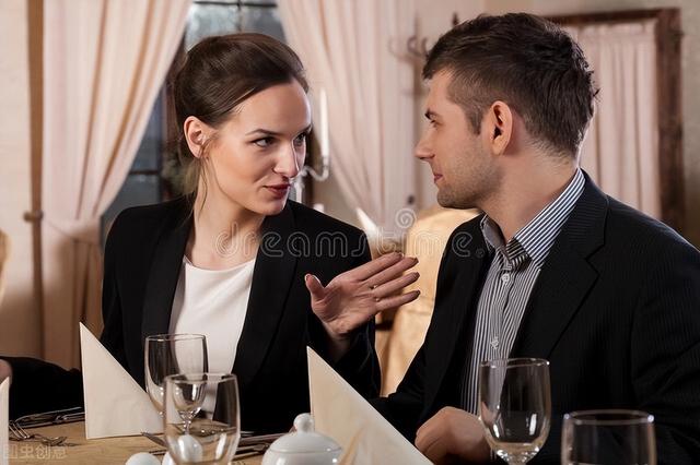 我和同事（办公室情缘：我与35岁美女同事的一段情缘）