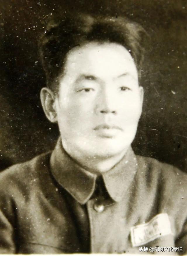 严厉父爱像什么（仿写句子父爱像什么）