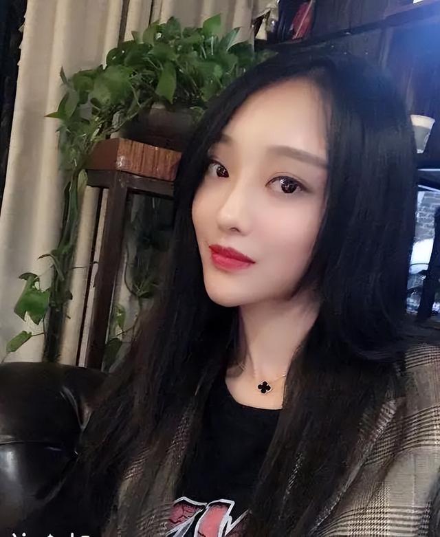 谁是卧底的词搞笑（谁是卧底的词语高难度5人）