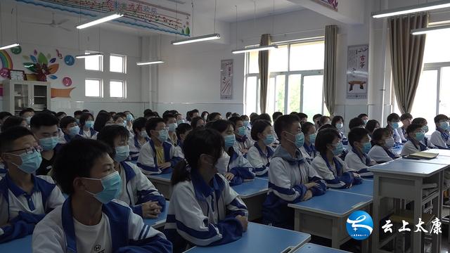 疫情开学第一课幼儿园教案（疫情开学第一课主题班会）