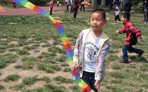 妈妈的爱作文300字小学作文（妈妈的爱作文300字左右四年级）