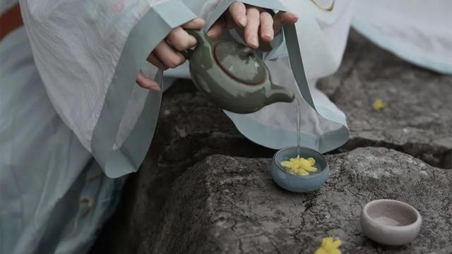 春雨日记300字三年级（春天的雨日记三年级200字）