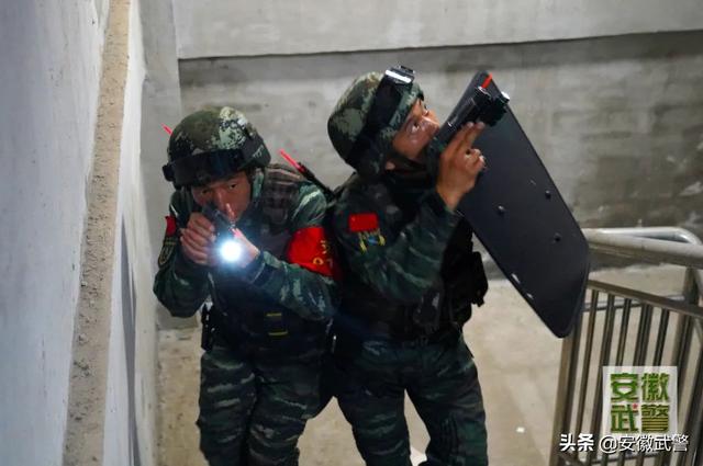 兵哥干死我（平凡铸就伟大！且看兵哥哥不一般的“夜生活”）