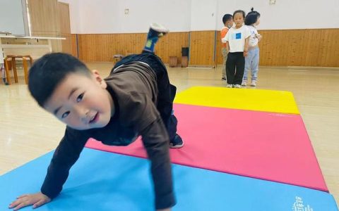 幼儿园早操活动目标中班（早操的活动目标中班）