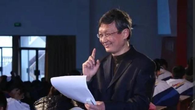 仿写我爱这土地假如我是一朵云（我爱这仿写我爱这土地）