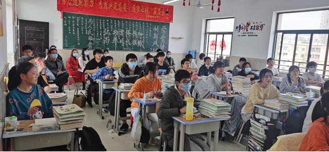 语文公开课简报（幼儿园公开课简报）