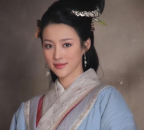 金瓶梅我是武松，我嫂子潘金莲爱上了我，还骂我，我却无言以对