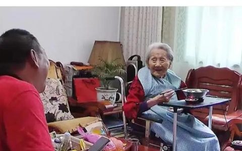 儿子搞母亲的叙述小说，儿子搞母亲的叙述小说片段