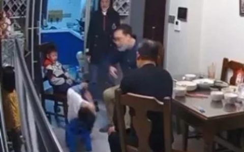 幼儿园安全教育反思中班，保育员教育反思中班！