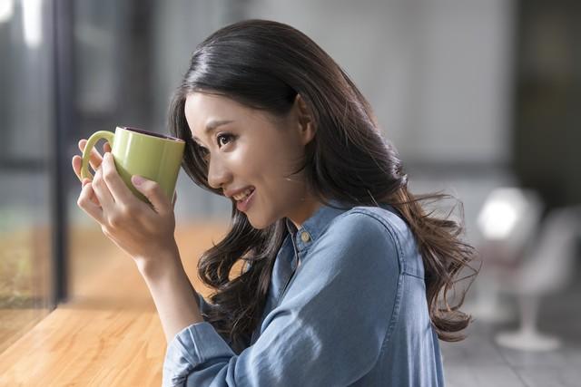 喝酒微醺的唯美句子半醉半醒，喝酒微醺的唯美句子半醉半醒图片！