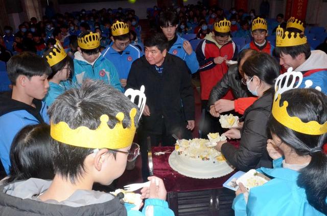 学生生日祝福语_简短独特，学生生日祝福语八个字！
