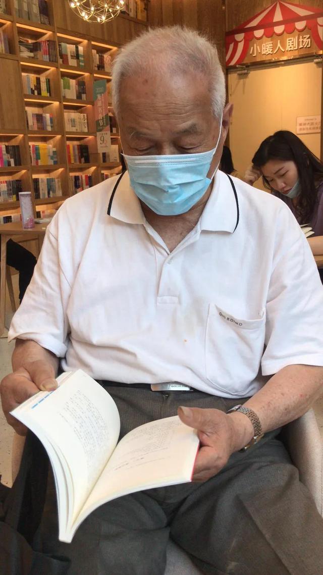 父亲节女儿写给天堂父亲的话，女儿对天堂父亲说说！