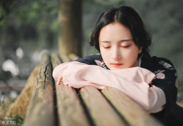 小说王姐你要干什么？快点进屋，姐给你看点好东西。