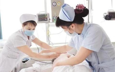令我感动的人作文400字以上，令我感动的人作文400字六年级