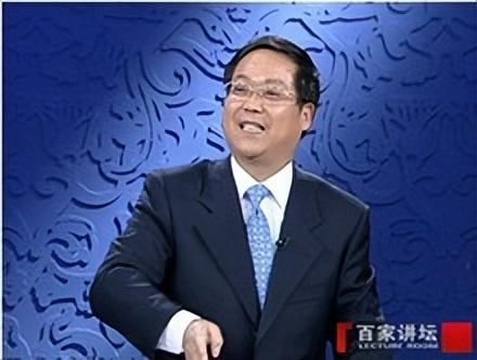 朋友圈暗示骂人的句子，给小人的一段霸气话