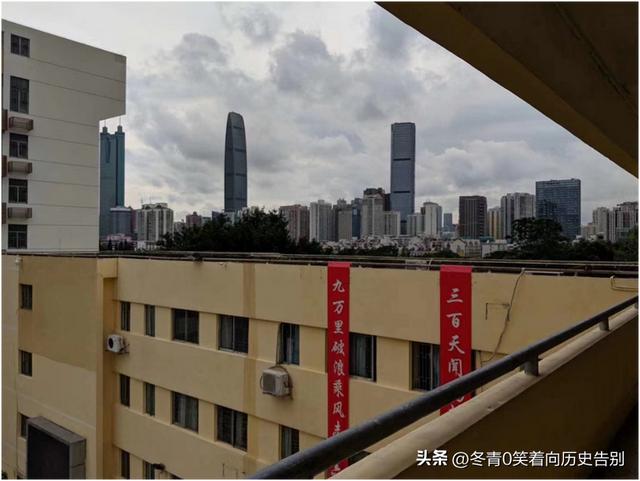 作文我的好老师300字，写作文我的老师300字