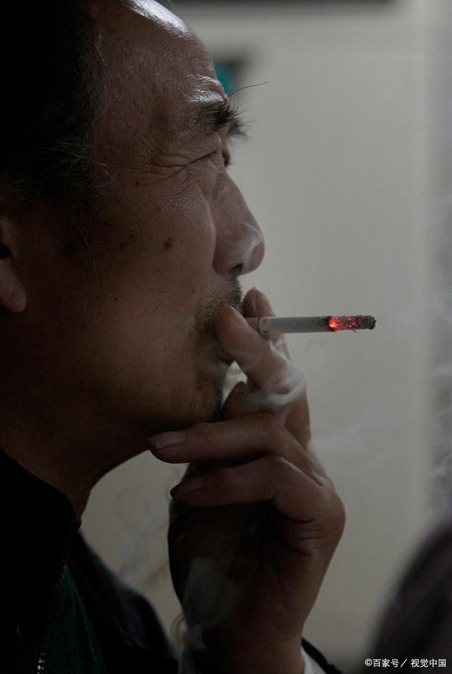 余秋雨的散文《雨》，雨作文500字左右