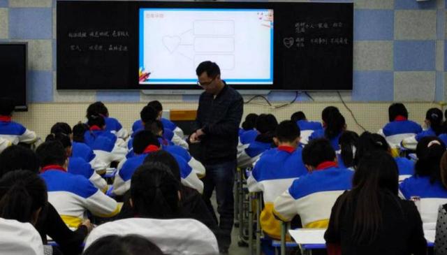 支教教师年度考核个人总结，小学支教教师年度考核个人总结