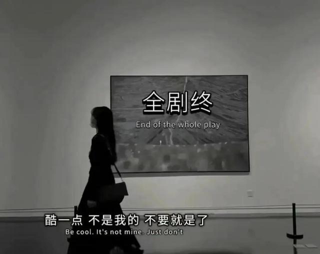 曾经的我们让多少人羡慕让人追逐也让人嫉妒是什么歌，好多人在羡慕我们是什么歌