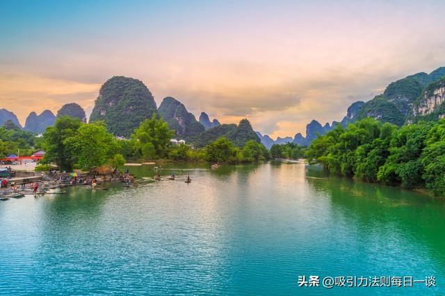 迂回是什么意思解释，渲染是什么意思