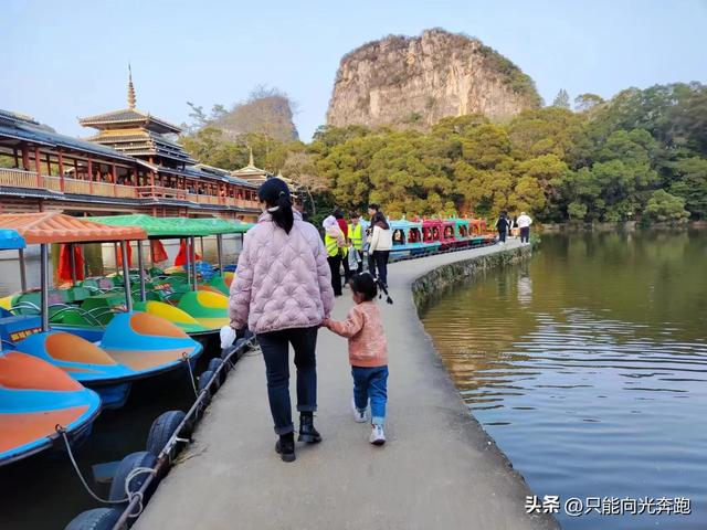 只愿得一人心白首不相离是哪首歌，愿得一人心